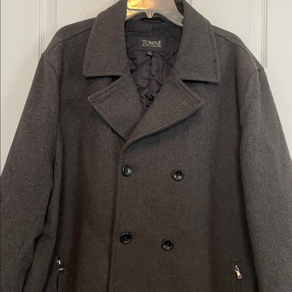 Towne London Fog gray 2XLT double-breasted pea coat button close/zippered pocket